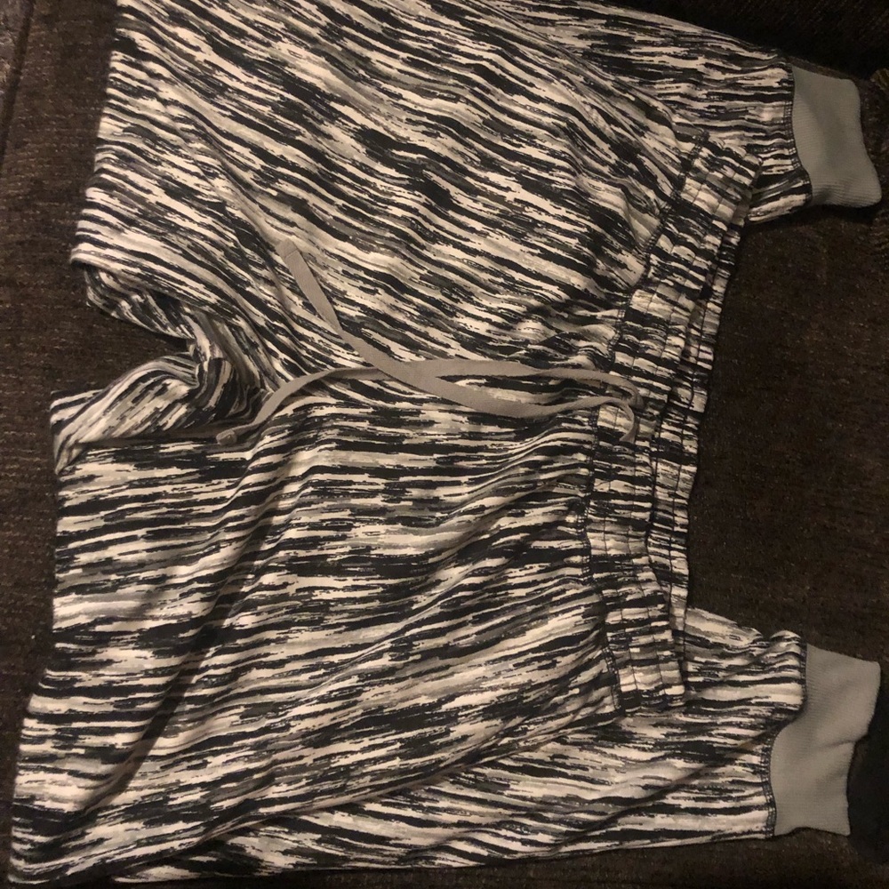 Lularoe Jax joggers with pockets